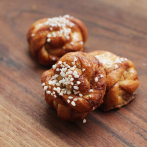 Mini roulé à la cannelle